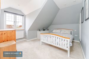 Bedroom- click for photo gallery